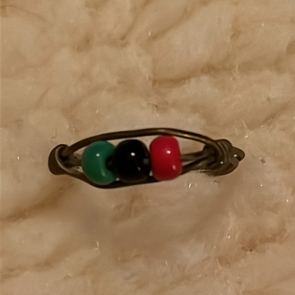 Green, Blue, & Red Coil Ring - Picture 11 of 16